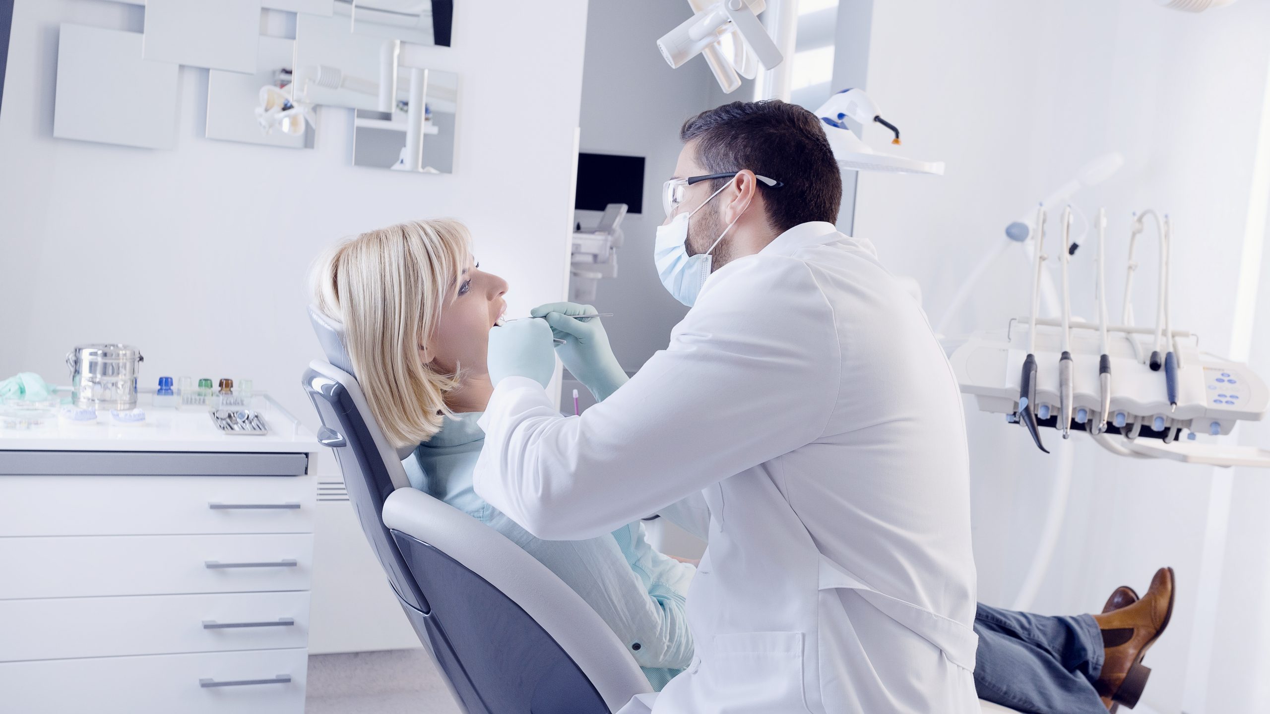 Dentist in Aurora, IN